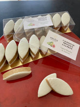 Charger l'image dans la galerie, calisson à la figue, figue blanche de Salernes, angèle confiserie, calisson