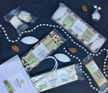 Charger l'image dans la galerie, coffret gourmand personnalisé, angele confiserie