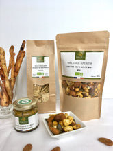 Charger l&#39;image dans la galerie, coffret apéro, bio, apéro bio, angèle confiserie, coffret à offrir, tapenade bio, biscuits apéritif